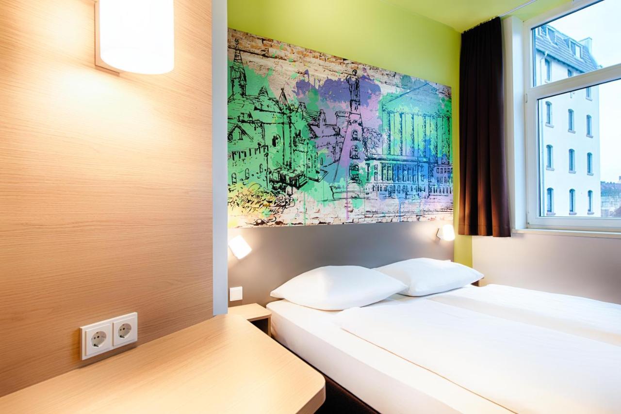 B&B Hotel Kassel-City Экстерьер фото